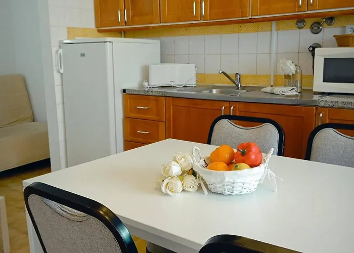 Sweet Clube Da Rocha 404 *